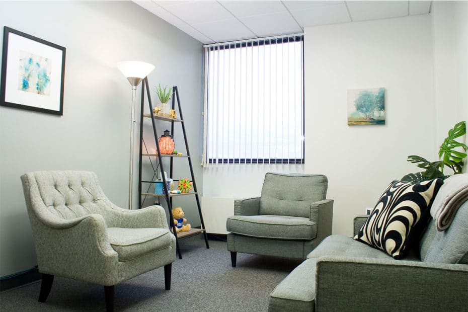 arlington VA outpatient drug rehab - In-Person Treatment concept image